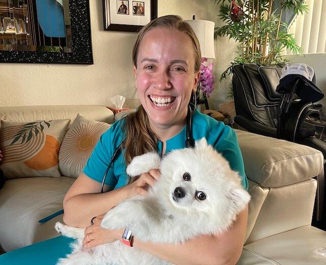 Doctor for Zumivet with a dog 